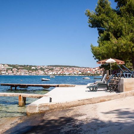 Marcel Apartment Mit Meerblick Trogir Ngoại thất bức ảnh