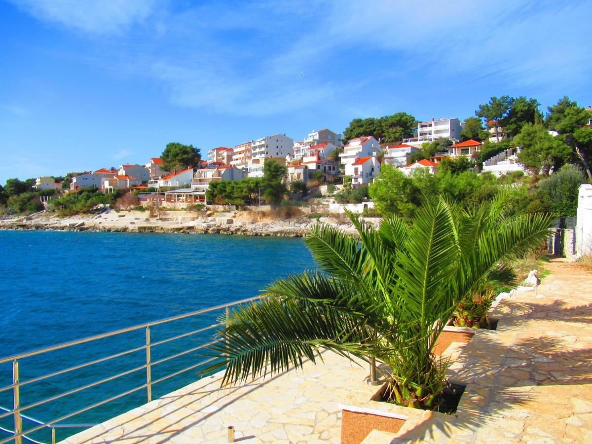 Marcel Apartment Mit Meerblick Trogir Ngoại thất bức ảnh