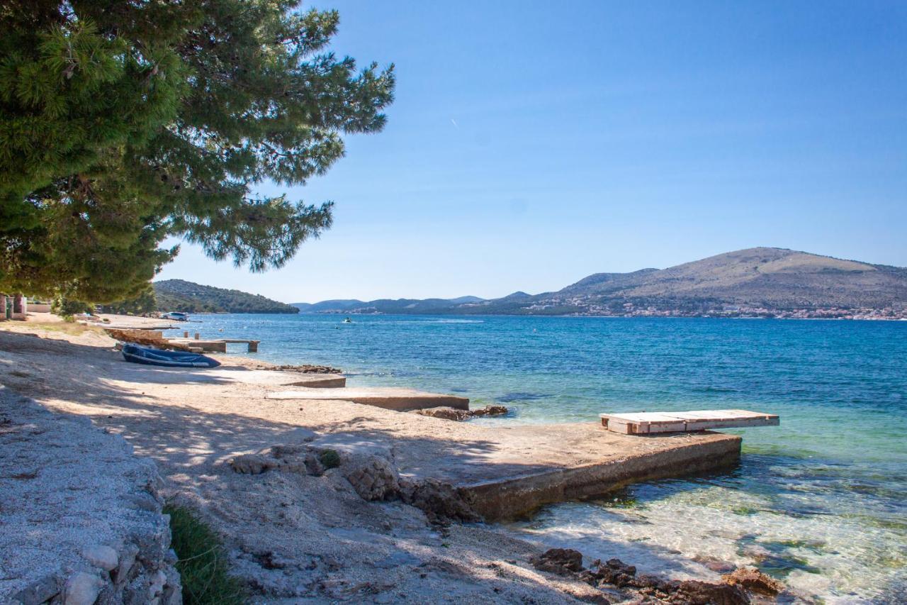 Marcel Apartment Mit Meerblick Trogir Ngoại thất bức ảnh