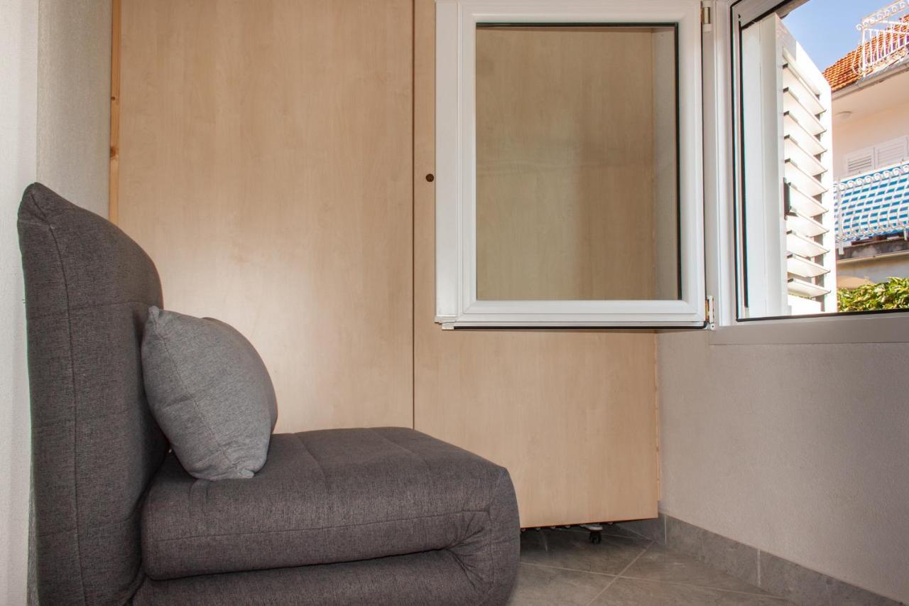 Marcel Apartment Mit Meerblick Trogir Ngoại thất bức ảnh