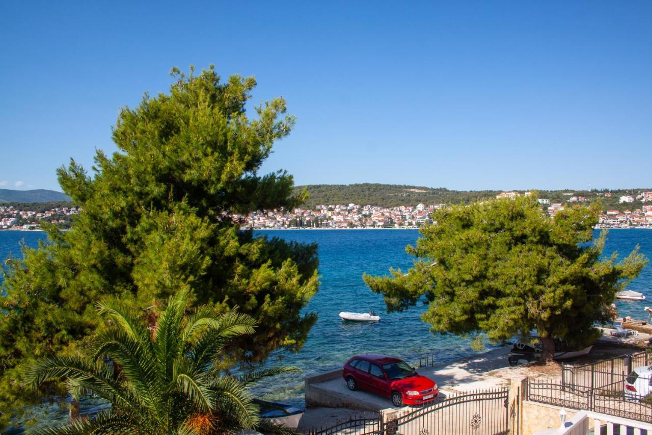 Marcel Apartment Mit Meerblick Trogir Ngoại thất bức ảnh